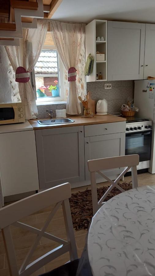 Apartman Niki, Medov Dolac - Lovrec 아파트 외부 사진